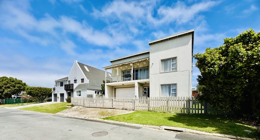 4 Bedroom Property for Sale in Vermont Western Cape